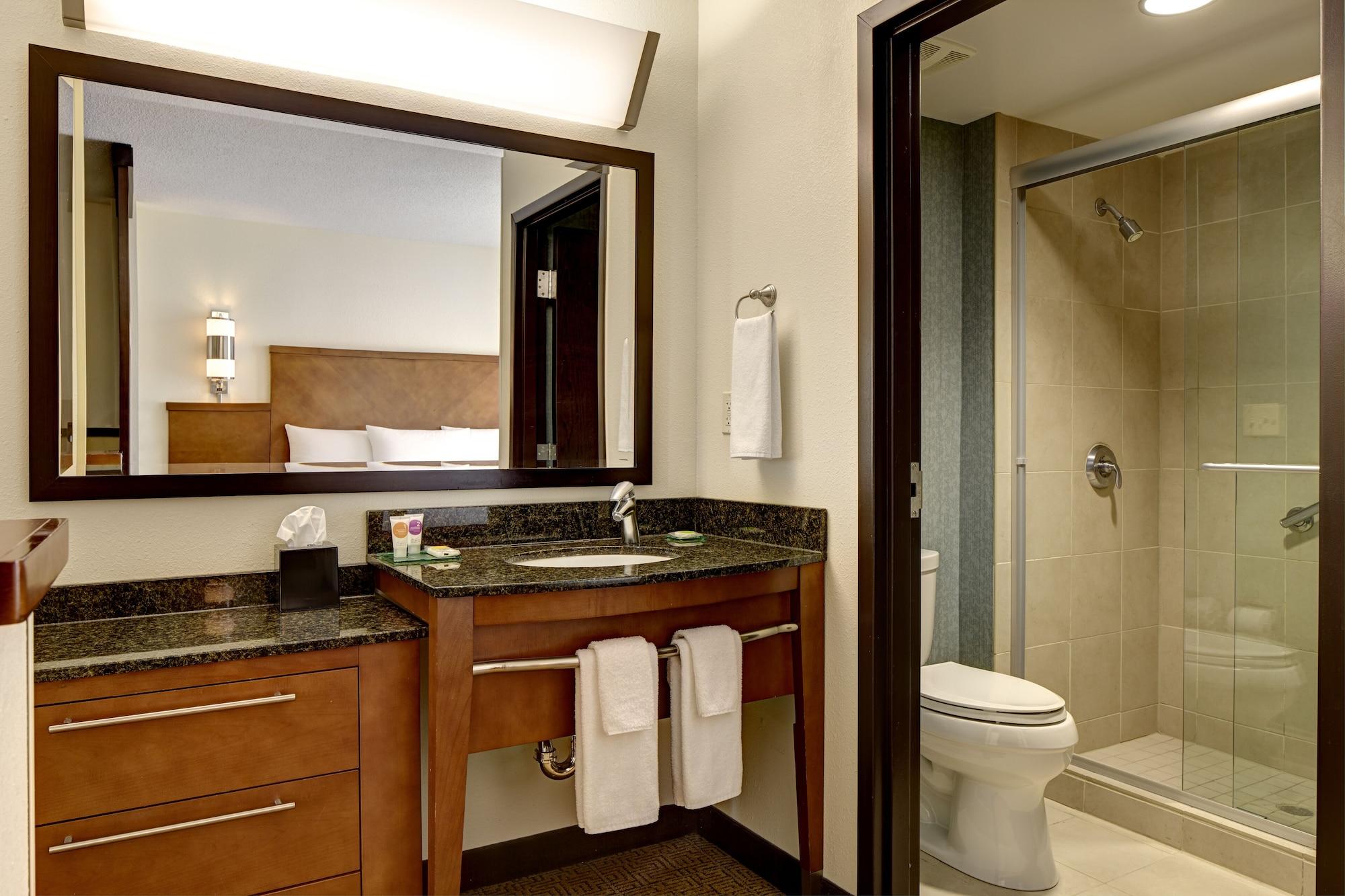 Hyatt Place Uc דיוויס מראה חיצוני תמונה