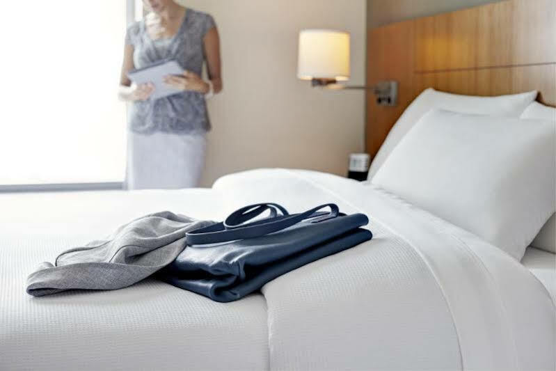 Hyatt Place Uc דיוויס מראה חיצוני תמונה